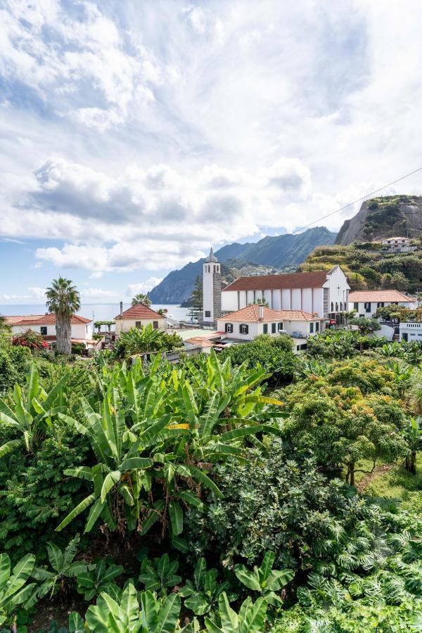 Madeira Surf Camp Pansiyon Porto Da Cruz Dış mekan fotoğraf