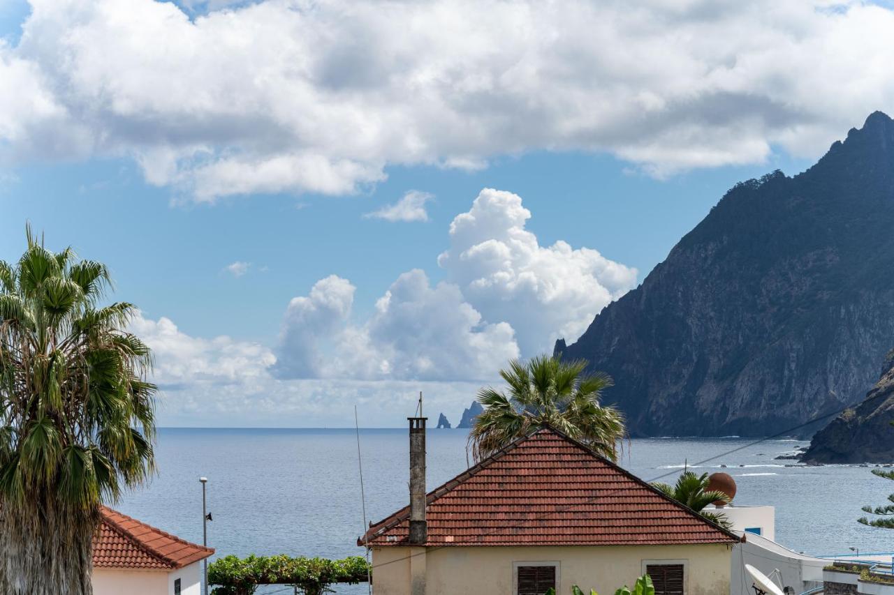 Madeira Surf Camp Pansiyon Porto Da Cruz Dış mekan fotoğraf