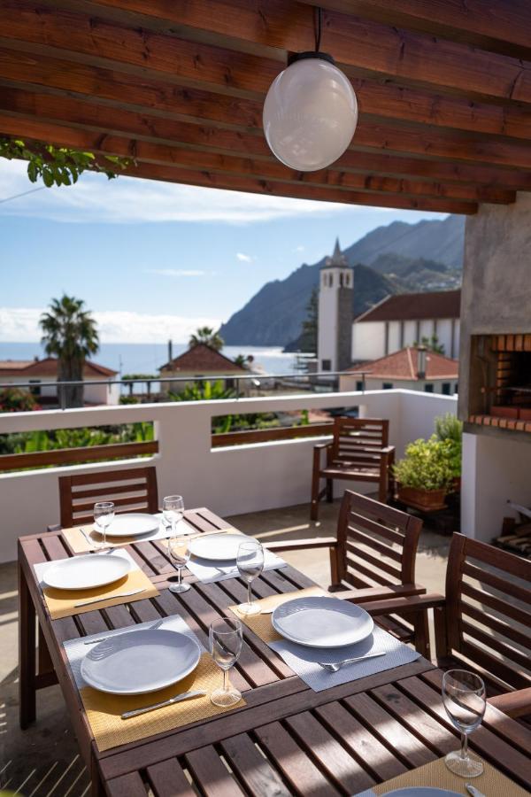 Madeira Surf Camp Pansiyon Porto Da Cruz Dış mekan fotoğraf