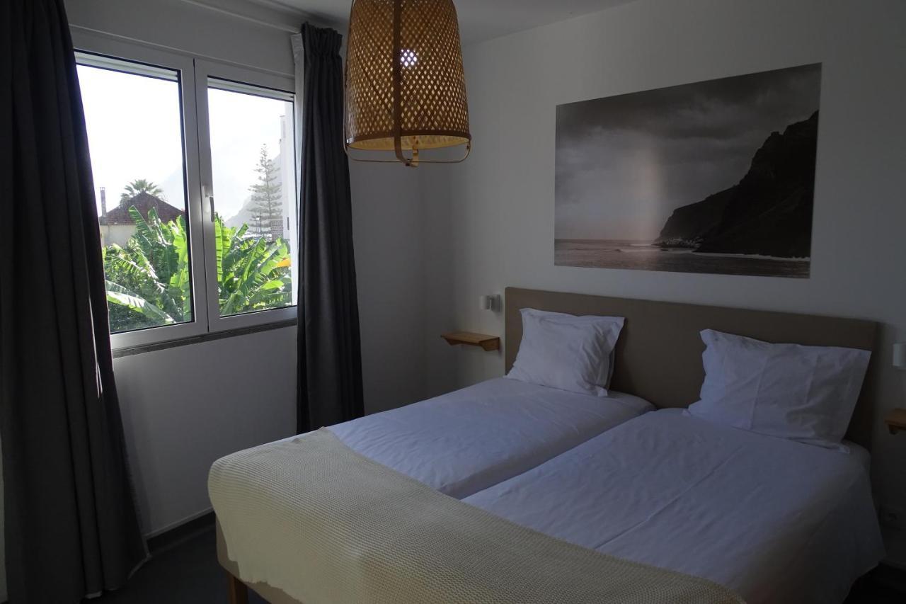 Madeira Surf Camp Pansiyon Porto Da Cruz Dış mekan fotoğraf