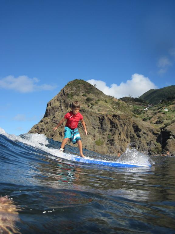 Madeira Surf Camp Pansiyon Porto Da Cruz Dış mekan fotoğraf